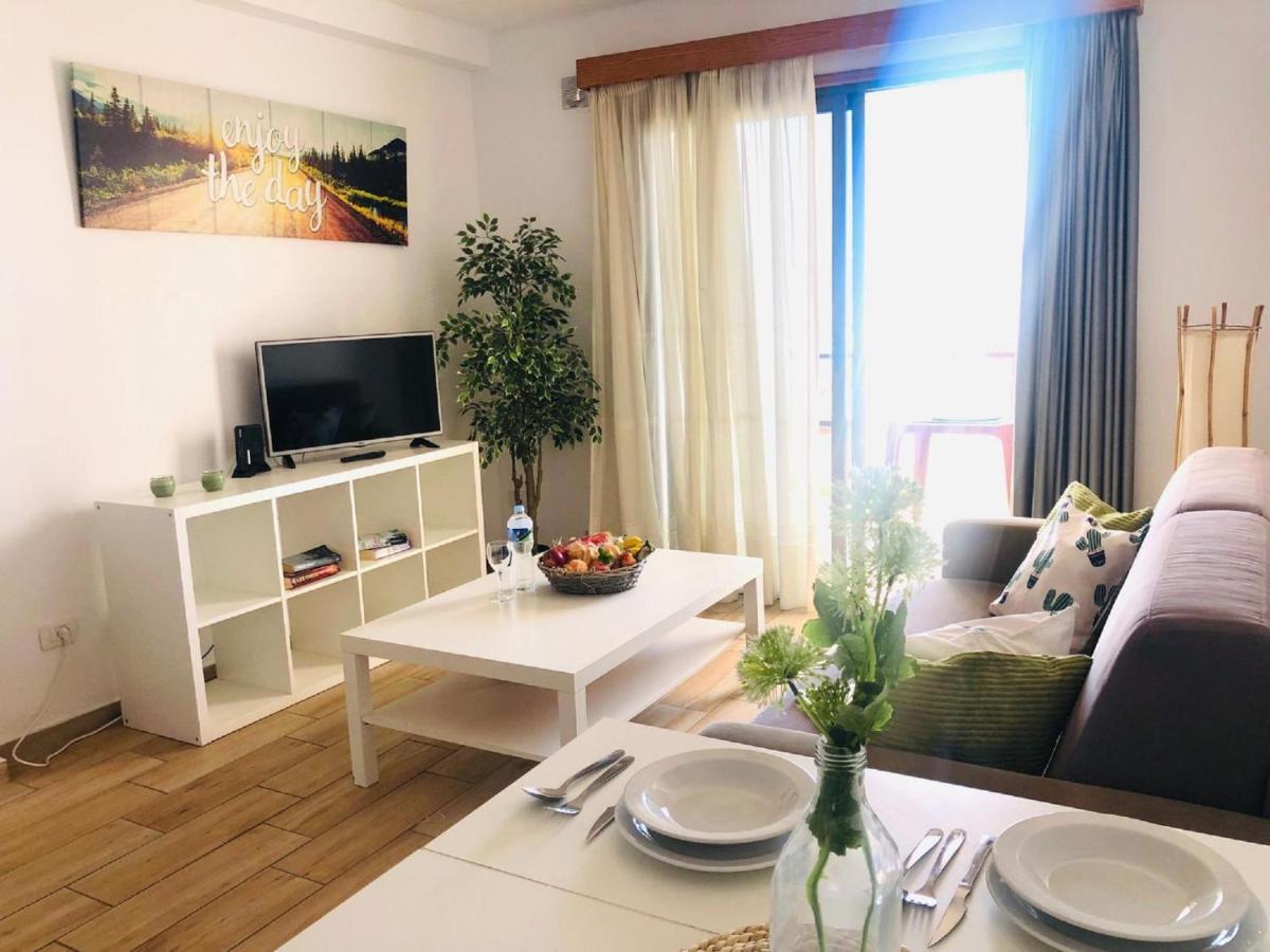 Amazing Sea Views In Cactus Blanco Apartment Los Cristianos  Bagian luar foto