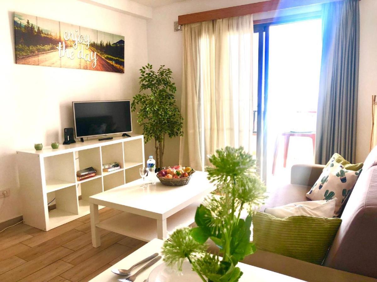 Amazing Sea Views In Cactus Blanco Apartment Los Cristianos  Bagian luar foto